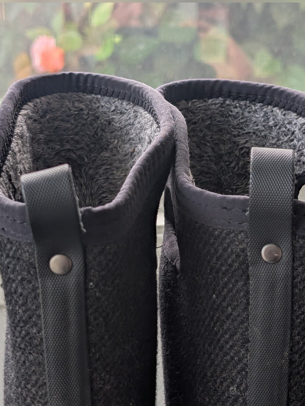 Bogs Women's Black Wool-Blend Waterproof Mid Calf Boots size 9*/9.5 - Picture 3 of 14